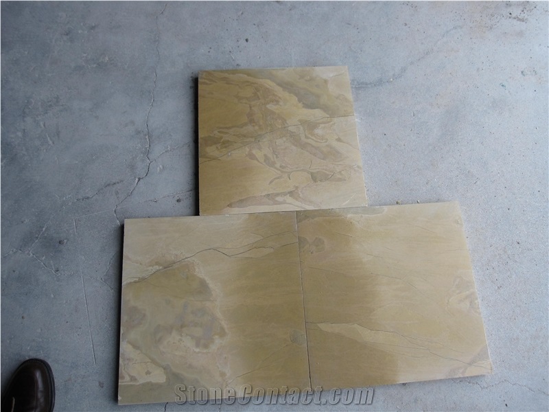 China Shandong Beige Limestone Golden Harvest Bush-Hammered Tiles for Walling