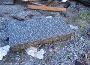 G654 Dark Seasame Grey Granite Black Grey Granite Bush Hammered Paver Steps Road Stone