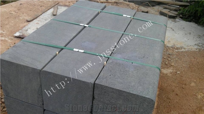 Curbs Road Side Stone/Hainan Black Basalt Kerbstone