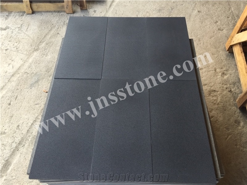 Hainan Black Basalt Tiles & Slabs / Honed Dark Bluestone / China Black Basalt