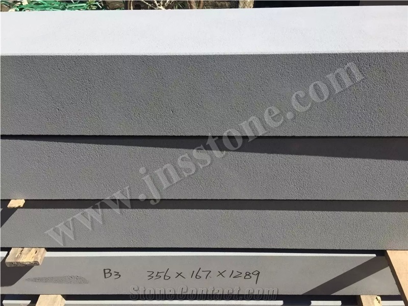 Hainan Grey Basalt Kerbstone / China Grey Basalt / Side Stone / Road Stone