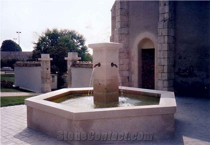 Verger Marbre Public Fountain