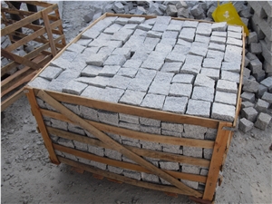 China Cheap G623 Bianco Sardo Silver/Mountain Light Grey Granite All Sides Natural Split Cube Stone/Cobblestone/Paving for Patio,Driveway, Walkway, Courtyard Road Pavers, Factory Competitive Price