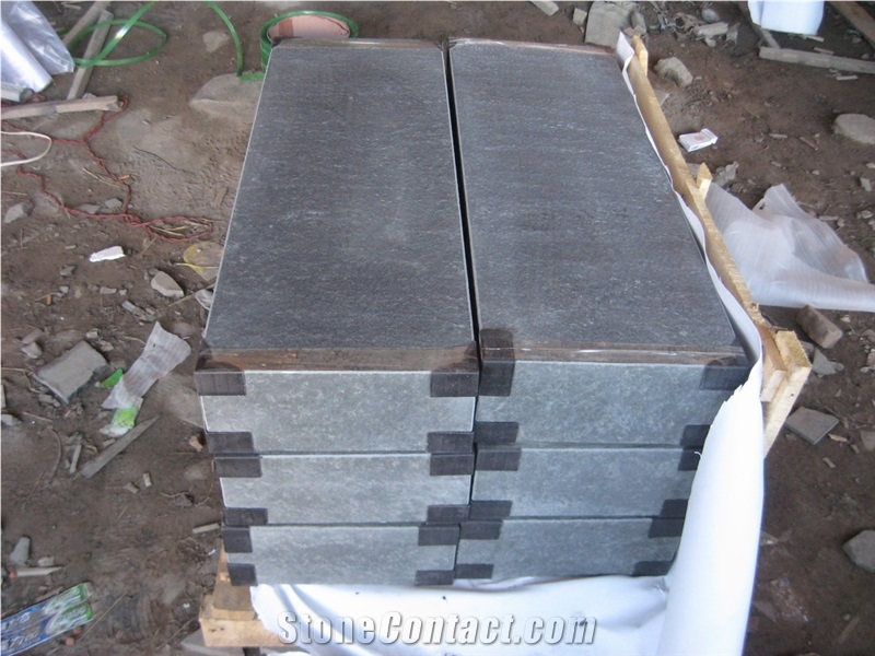 New G684,Cheap Chinese Black Basalt,Nordland Basalt,Flamed Steps/Stairs/Stair Treads