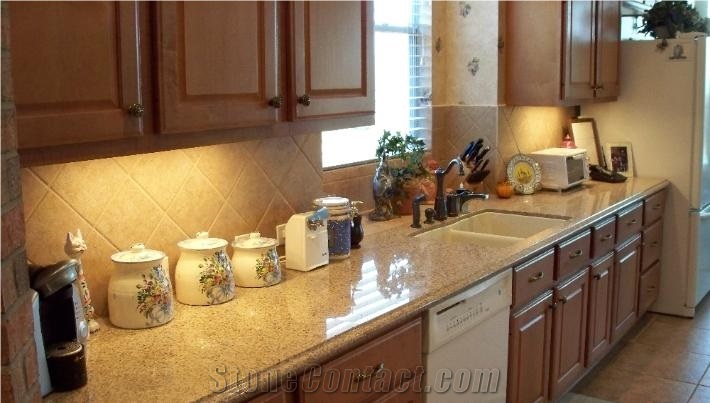 Bst F0086 Golden Series Quartz Stone Slabs and Tiles from China for Cut to Size Project Like Kitchen Countertop and Vanity Top Normally Produced Size 118*55 and 126*63 More Durable Than Granite