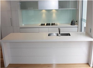 Supply Pure White Quartz Kitchen Countertop with a Sensitive Elegance Directly from China Manufacturer More Durable Than Granite Non-Porous, Anti-Acid