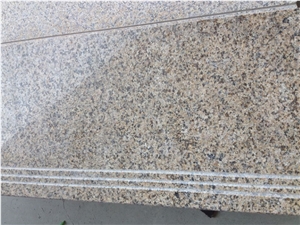 Hottest China G682 Misty Yellow Granite Tiles & Slabs