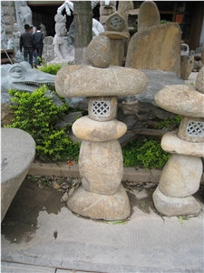 China Yellow Granite Lamps,Japanese Style Garden Lantern Export to Europe