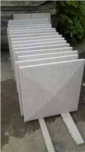 G339 Chinese Pearl White Granite Wall Stone in Flamed