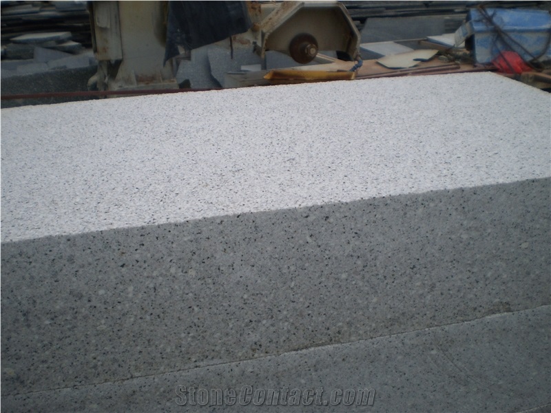 G350 Granite Kerbstone