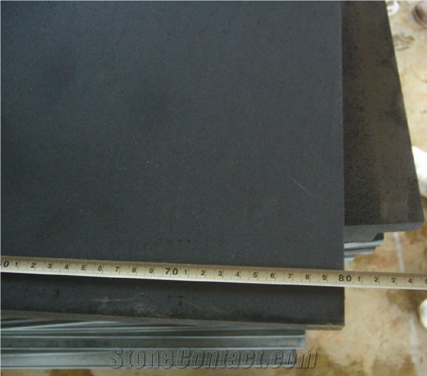 Xiamen China Nan Black Hole Basalt Slab Tile Cover Paver Flooring
