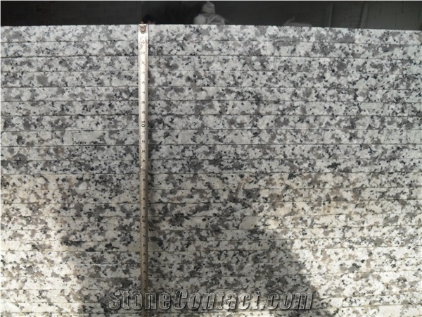 China Cheap Pupular G439 Light Grey/Big Bala White Flower Granite Polished Slabs & Tiles for Wall & Floor Covering, Cladding, Natural Building Stone Decoration, Quarry Owner