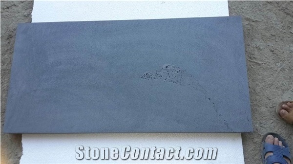 China Popular Cheap Hainan Black Basalt/Andesite/Lava Stone with Honeycomb Honed Tiles for Floor Wall Covering, Natural Building Stone Decoration, Outdoor Indoor Project Use, Quarry Owner