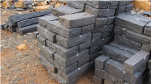 Eg85 Zhangpu Black Basalt /China Black Basalt Natural Split Palisades/Pillar