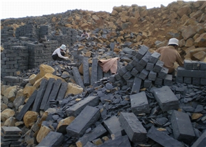 Eg85 Zhangpu Black Basalt /China Black Basalt Natural Split Palisades/Pillar