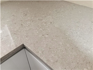 Wholesaler Of China Man-Made Quartz Stone with Iso/Nsf Certificate Environmentally-Friendly No Radiation a Great Fit for Multifamily/Hospitality Projects Standard Counter Top Size 108*26inch
