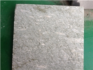 China Pergola Green Granite Flamed & Leather Finish Tiles for Floor Paving