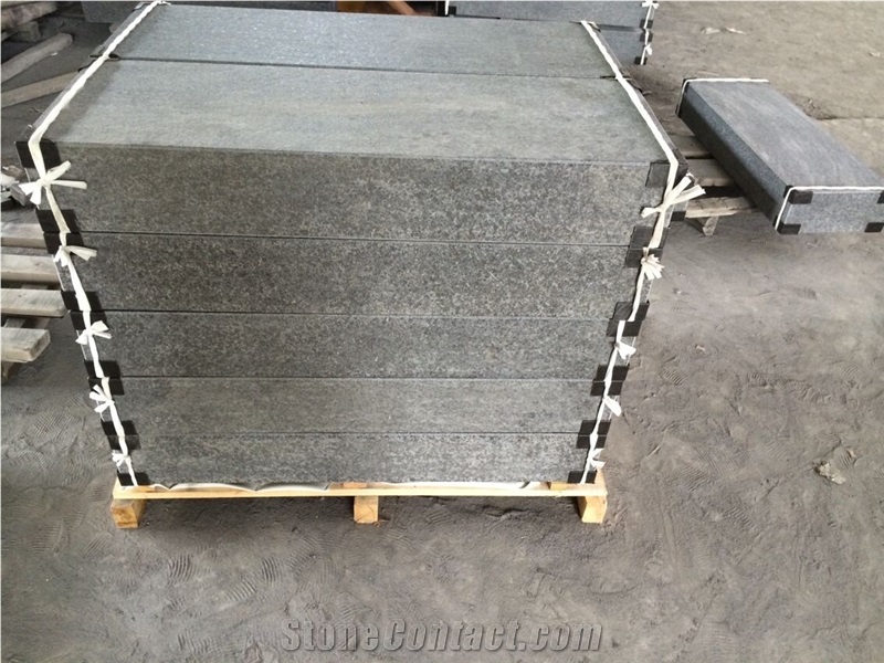 China G684 Black Granite Floor Kerbstone,Covering Black Road Paver, Flamed Finished Kerbstone,China Granite Paving Stone,Outside Stone Paver.Bush Hammered Kerbstone,Granite Sidestone.Chinese Paving