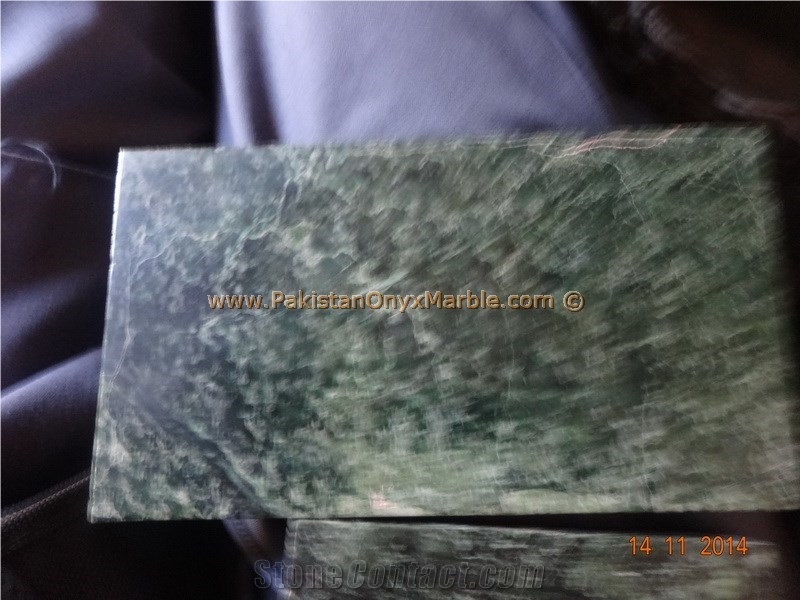 Best Quality Nephrite Stone Boulders