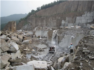 China Grey Quartzite Quarry