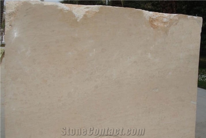 Moca Cream Fine Grain Limestone- Relvinha Limestone Quarry