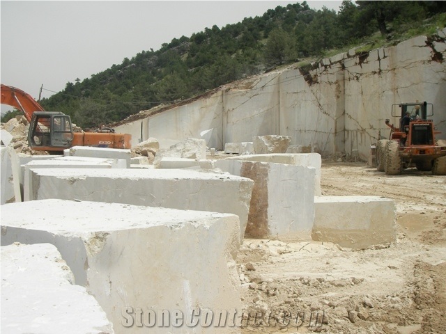 YYB MARBLE Adiyaman Beige Marble Quarry