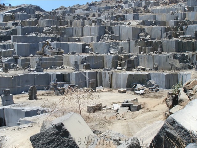 impala black granite quarry