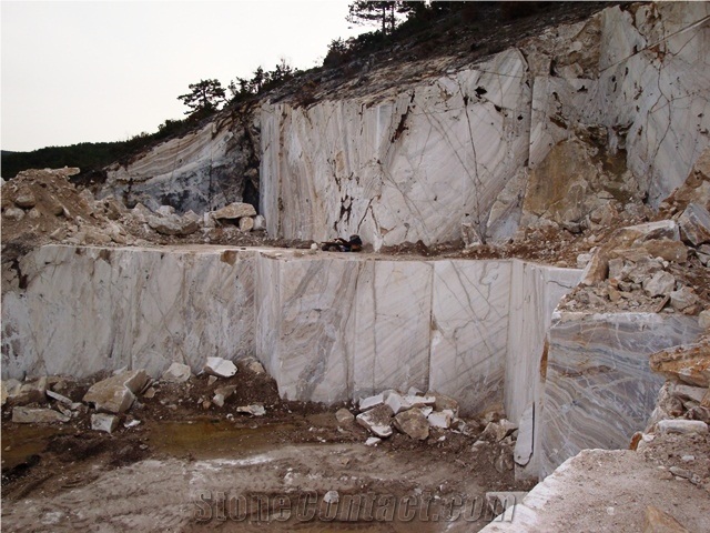 White Crystal Onyx Quarry