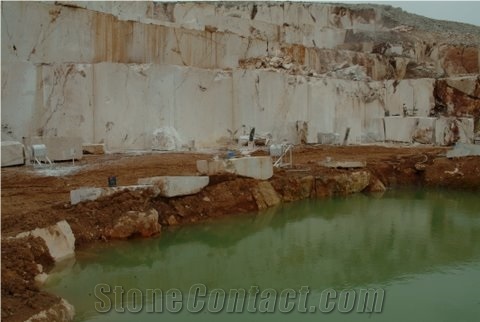 Belge Antalya Beige Marble Quarry