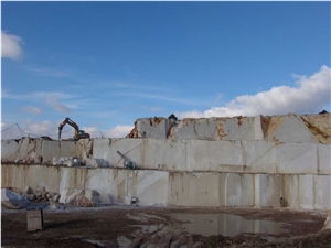 Antique Beige Marble Quarry