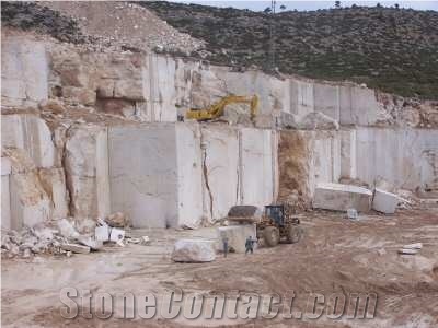 Medium Travertine Denizli Quarry
