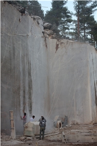 Toros Emparador Marble Quarry