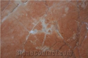 Canteras de Marmol Beiserpiente - Beige Serpiente Marble Quarry