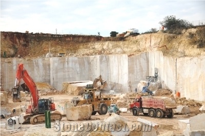 Perlato Svevo Marble Quarry