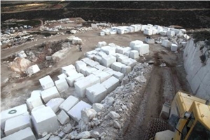 Burdur Beige Marble Quarry