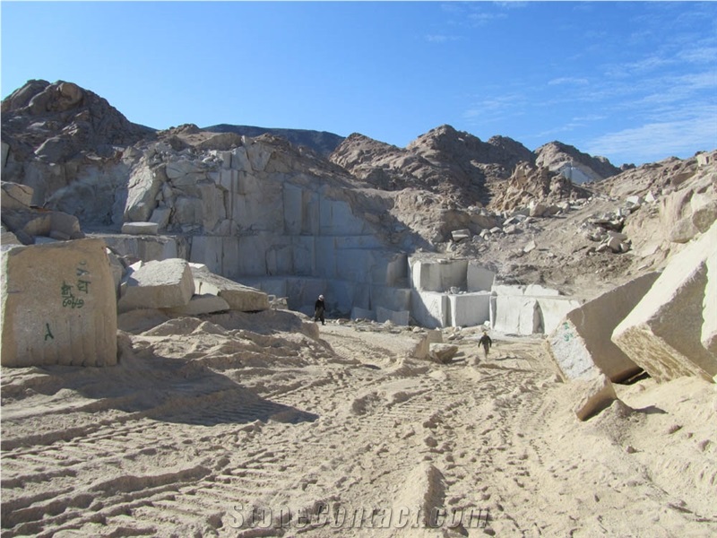 Nehbandan Gray Granite Quarry