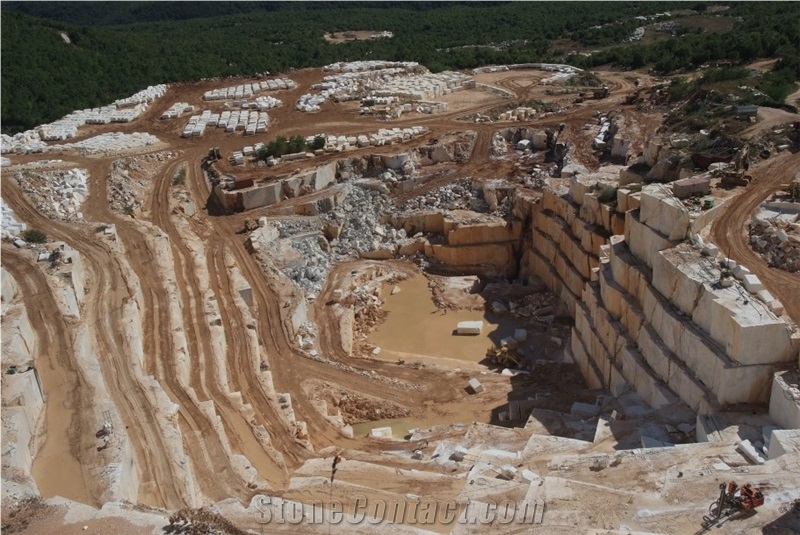 Kyknos White, Kycnos White Marble Quarry