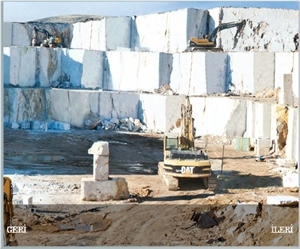 Tundra Grey Marble Quarry