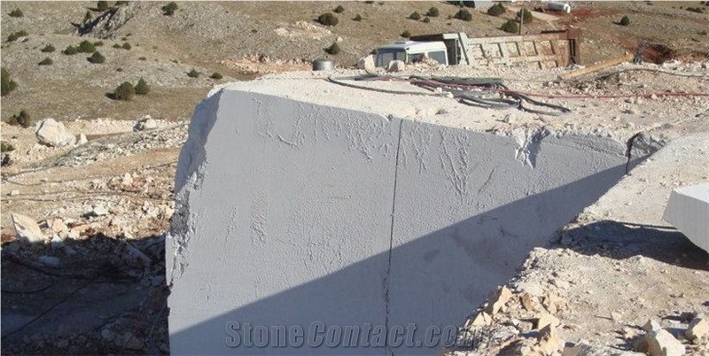 Kayseri - Sariz Beige Marble Quarry