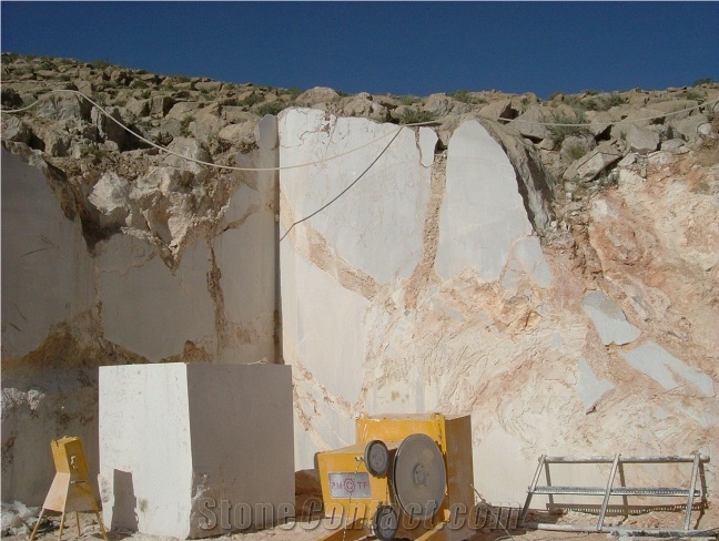 Pakistan Beige Marble Quarry
