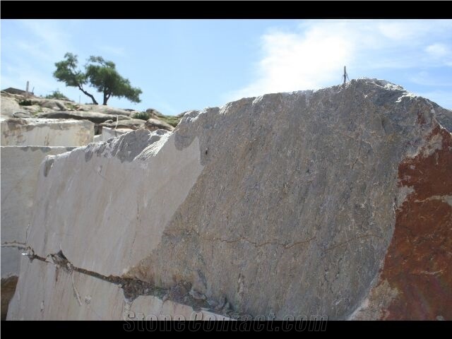 Oro Valverde Marble Quarry