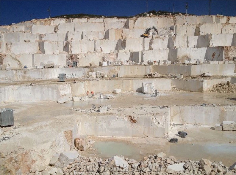 Isparta Bademli Ottoman Beige Marble Quarry