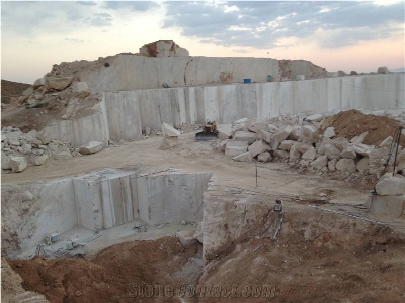 Royal Botticino, Karadehbid Marble Quarry - StoneContact.com