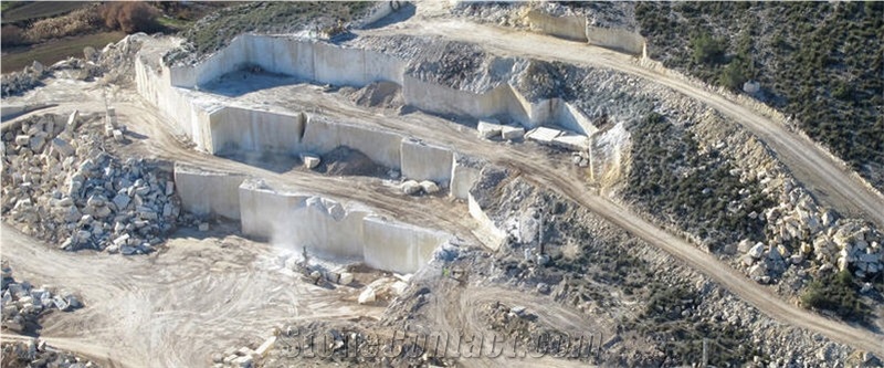 Niwala Crema Limestone Quarry