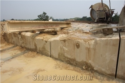 China Beige Sandstone Quarry