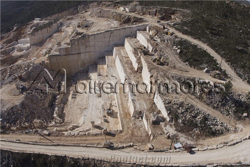Semi Rijo Limestone Pia das Lajes Quarry