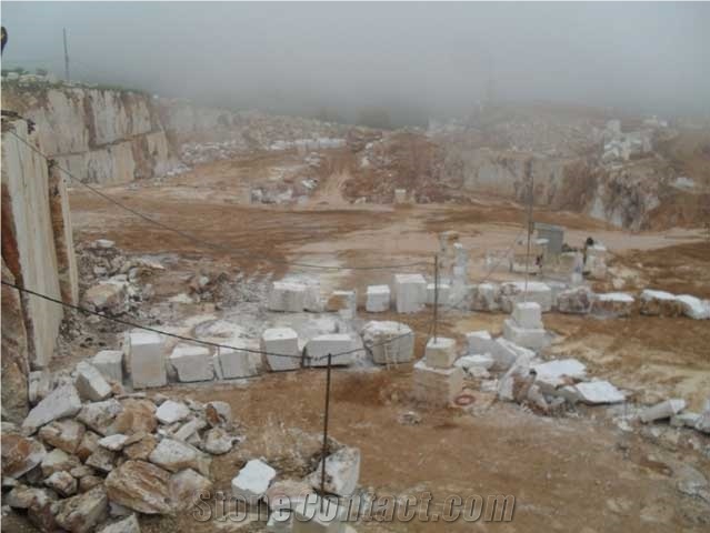 Crema Terra Marble Quarry