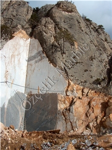 Beige Levante Marble Quarry