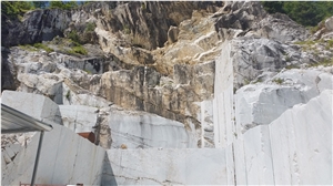 White Carrara Venatino Marble Quarry