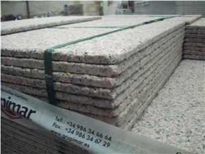 Rosa Porrino Granite Quarry